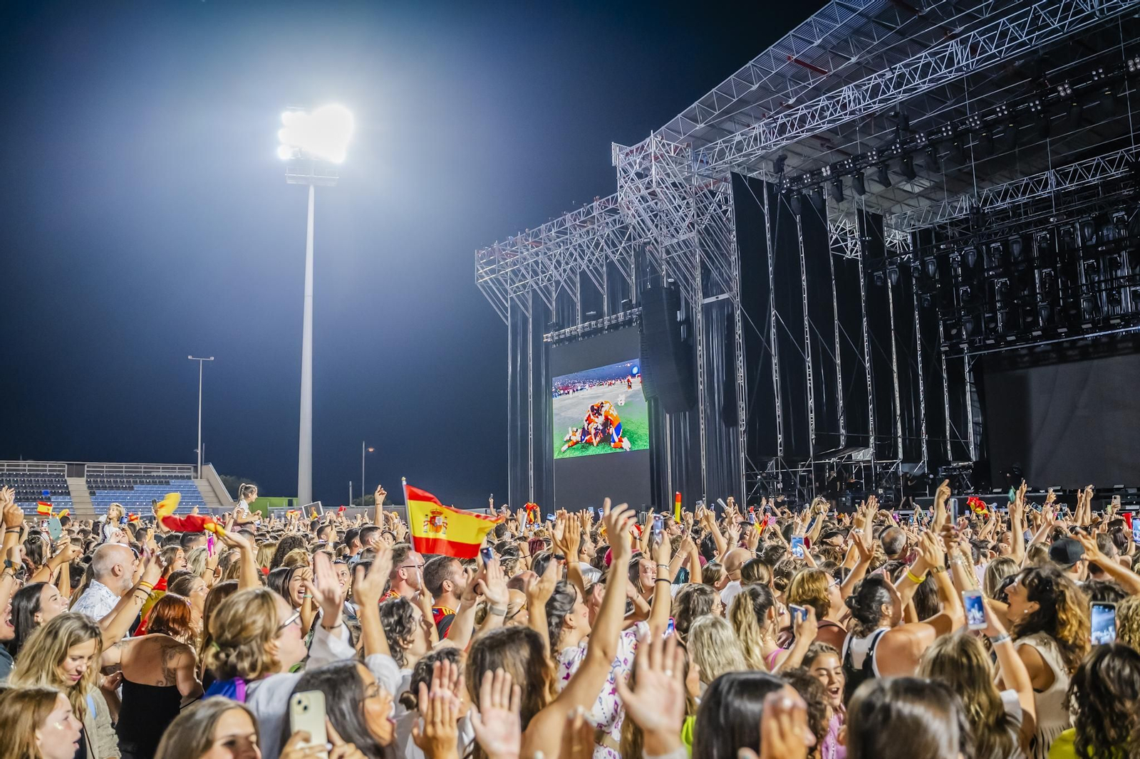El concierto de Aitana en Roquetas de Mar, en imágenes