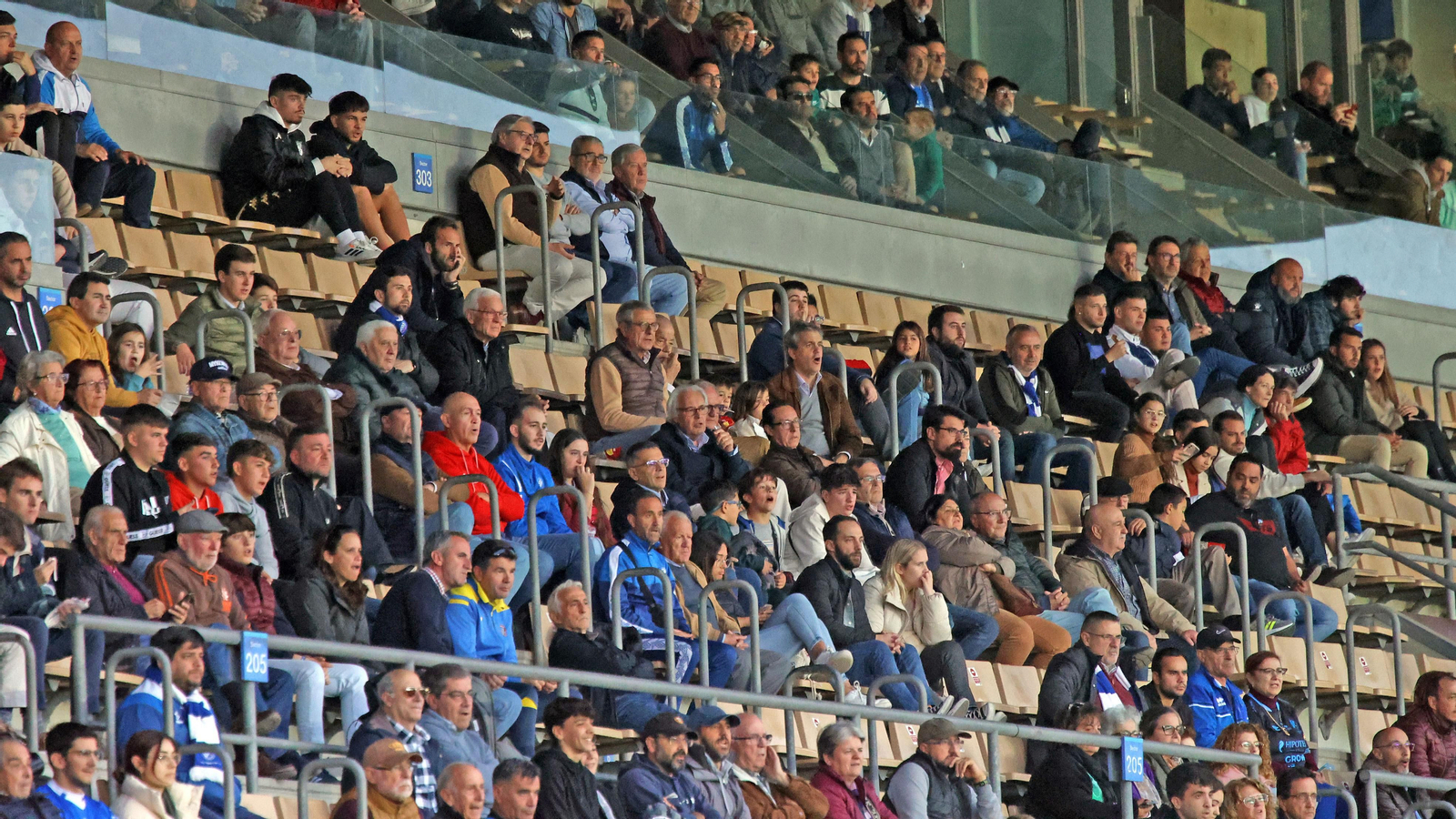 Búscate en el Xerez DFC - Ceuta B en el Municipal de Chapín en Jerez