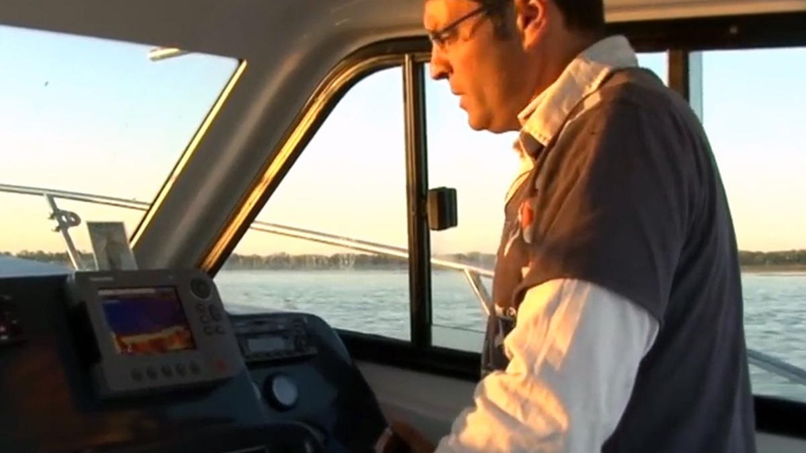 La embarcación de Manaute está equipada con todo lo necesario para la pesca deportiva