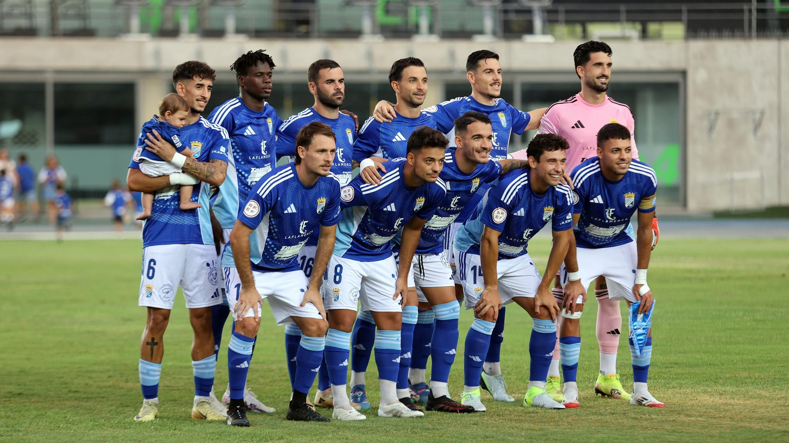 Imágenes del Trofeo Feria de la Vendimia entre el Xerez CD y el Juventud Torremolinos en Chapín