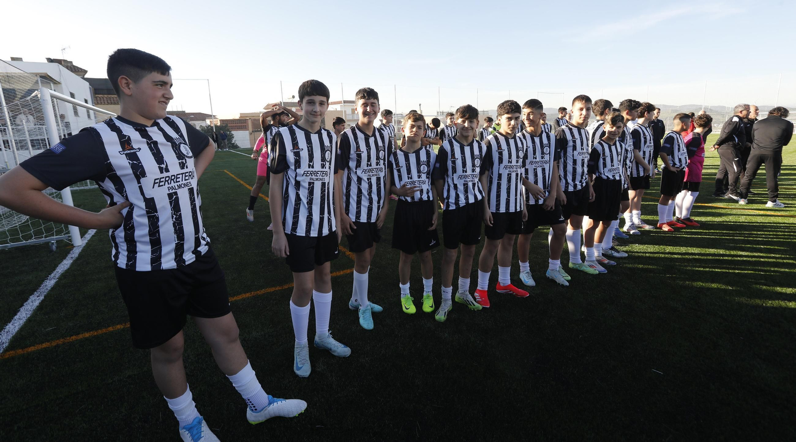Las fotos de la inauguración del césped artificial del campo Teodosio Tomás del Loluba de Algeciras Las fotos de la inauguración del césped artificial del campo Teodosio Tomás del Loluba de Algeciras