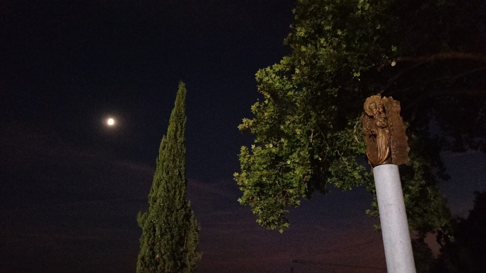 Inauguración del monumento en Aracena.