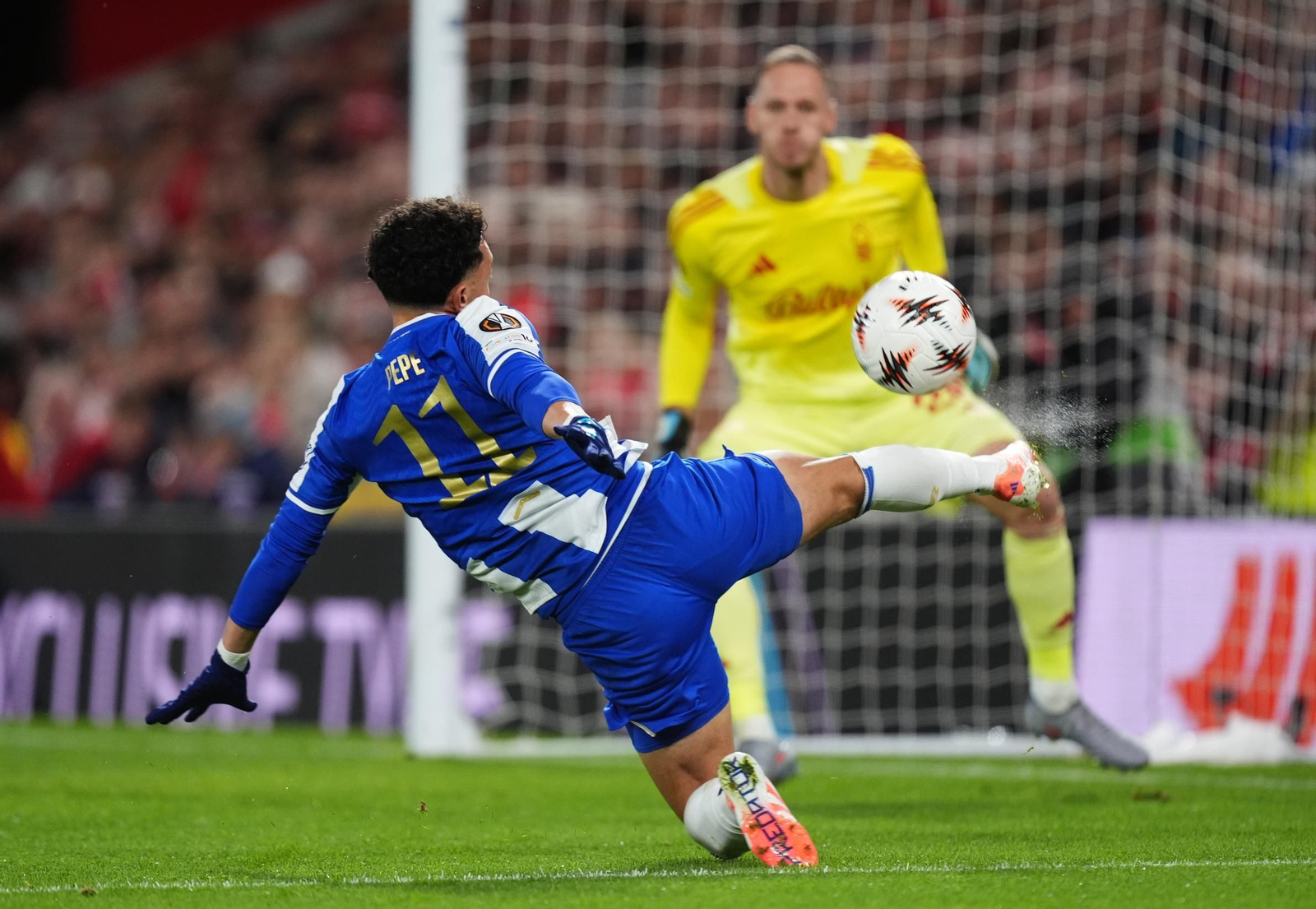 Nottingham Forest-Oporto (1).jpg