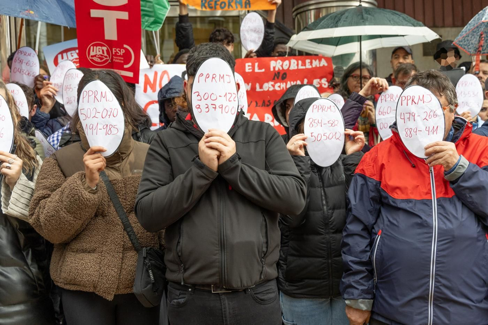 Concentración por la desprecarización del sector de protección y reforma de menores y minuto de silencio por la trabajadora social asesinada
