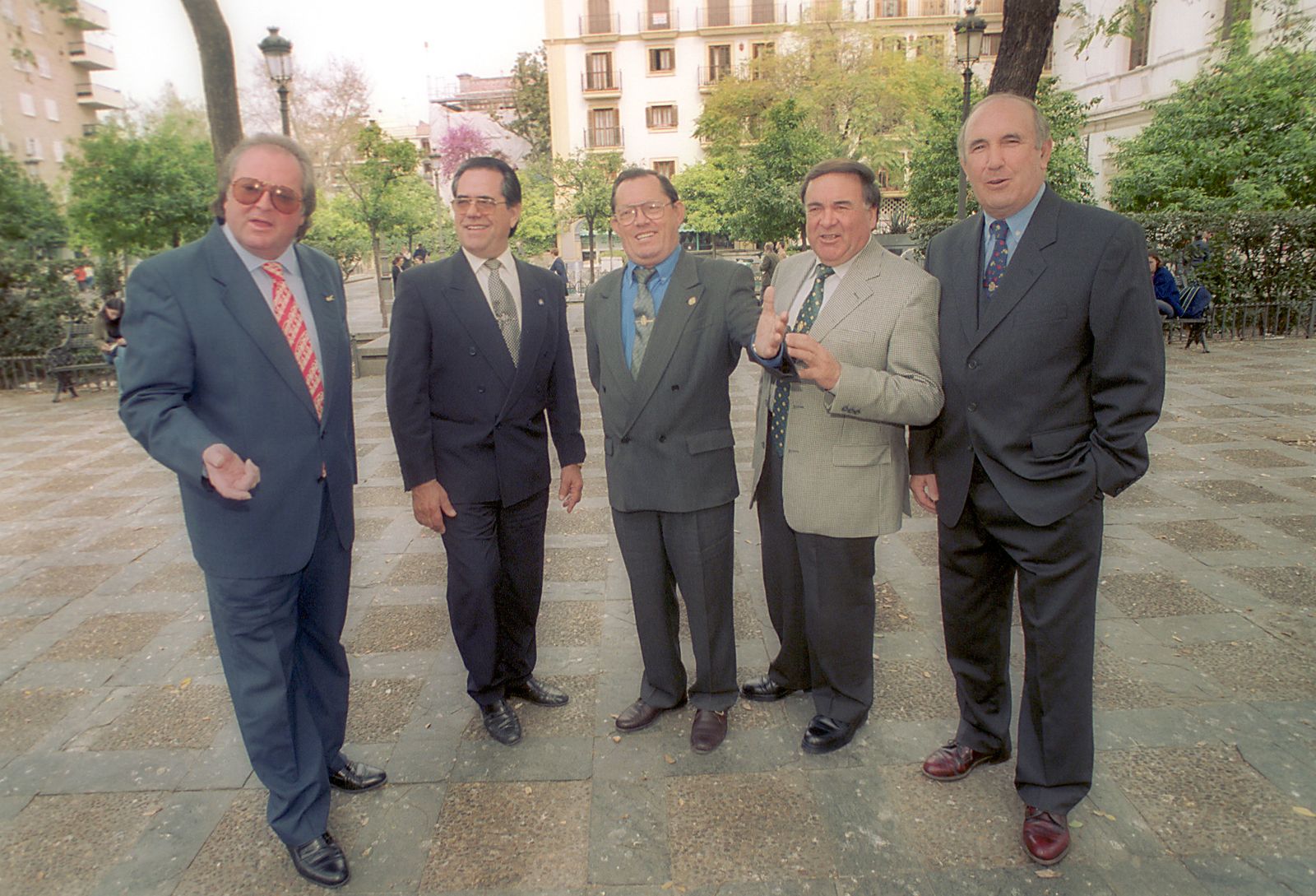 Los componentes del grupo de sevillanas Los Romeros de la Puebla en una imagen de archivo.