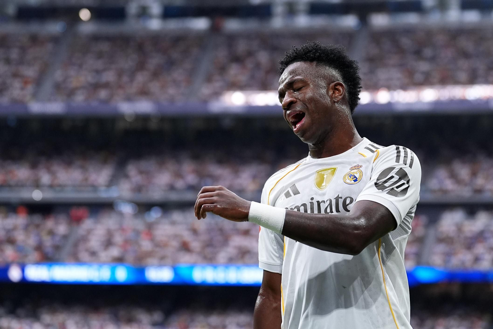 EuropaPress_6970726_Vinicius_Junior_of_Real_Madrid_CF_laments_during_t.jpg
