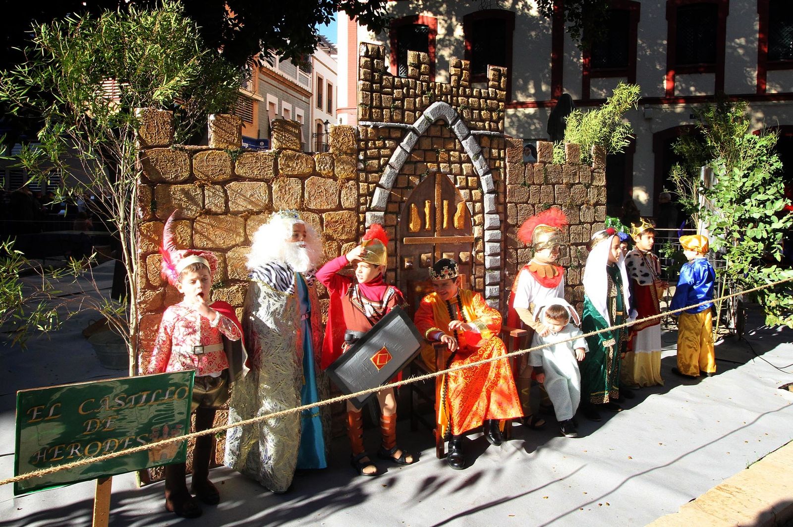 Imágenes del Belén viviente del Colegio María Inmaculada.