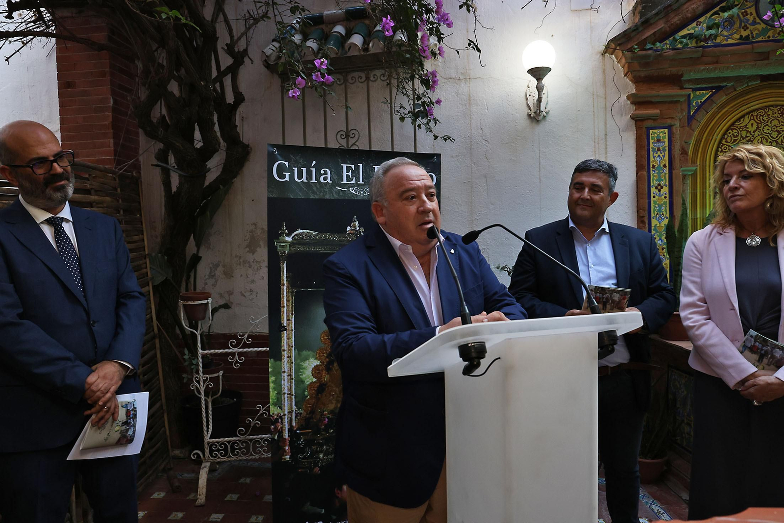 Imágenes de la presentación de la Guía del Rocío 2024 de Huelva Información