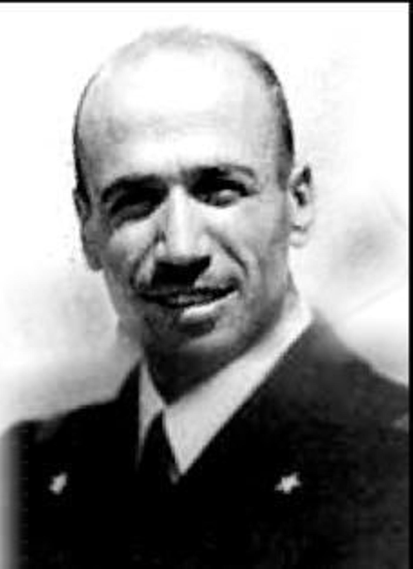 Teniente de Navío Decio Catalano, jefe de la partida de ataque de la B.G. 3.