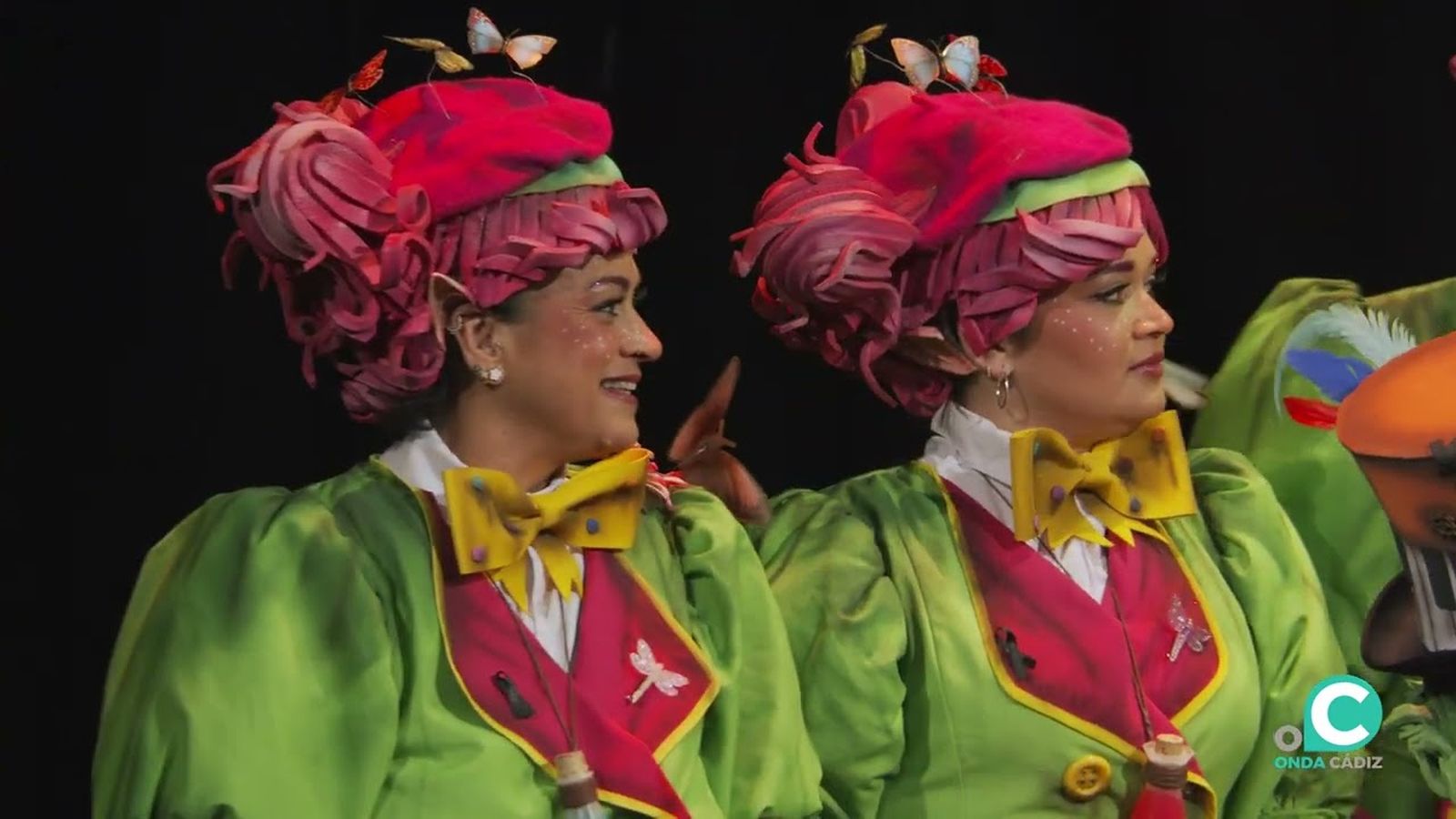 Coro, Dame veneno - Preliminares