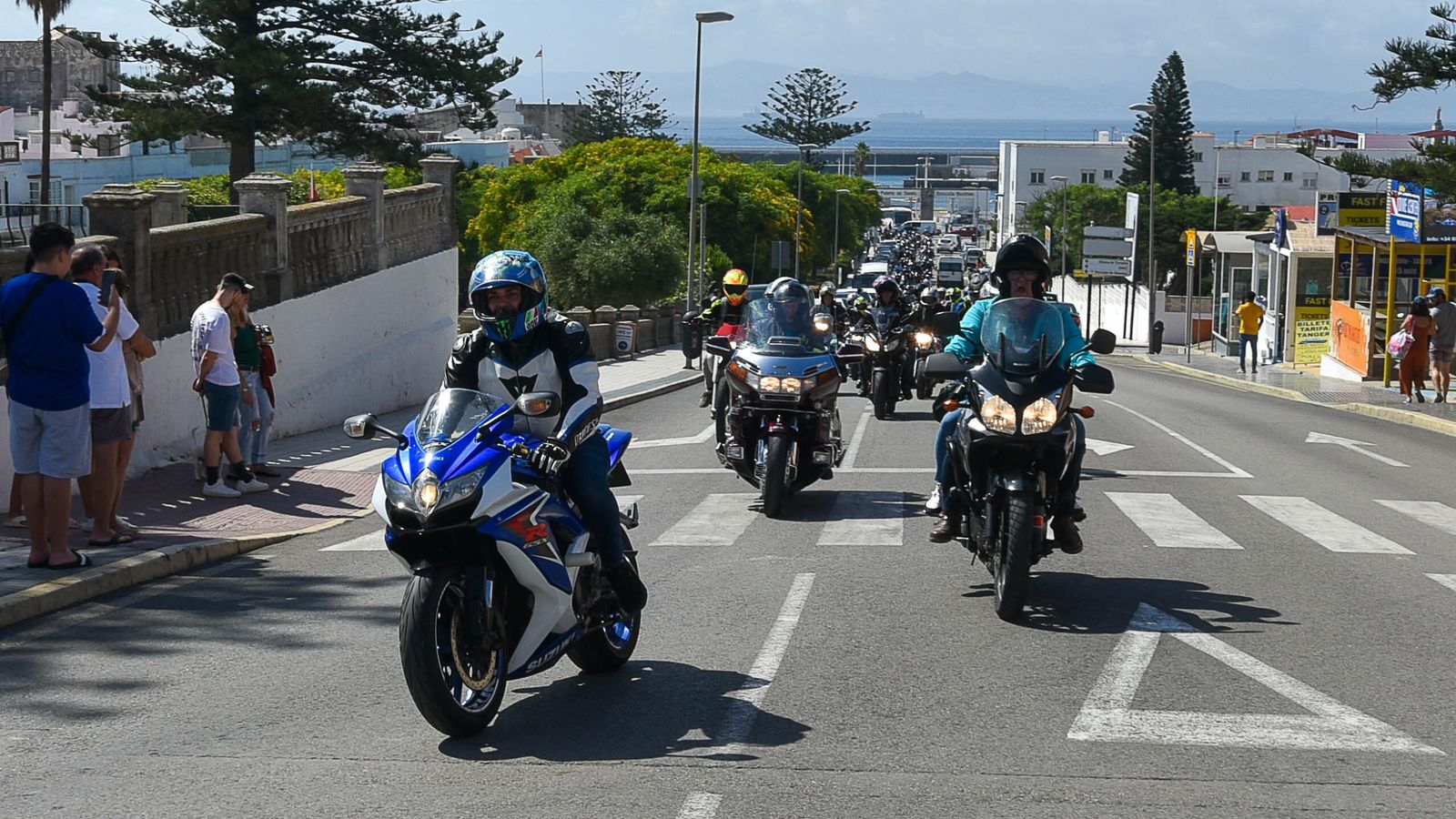 Fotos de XXIV Fiesta Motera Jaro's y lebana a su paso por Tarifa