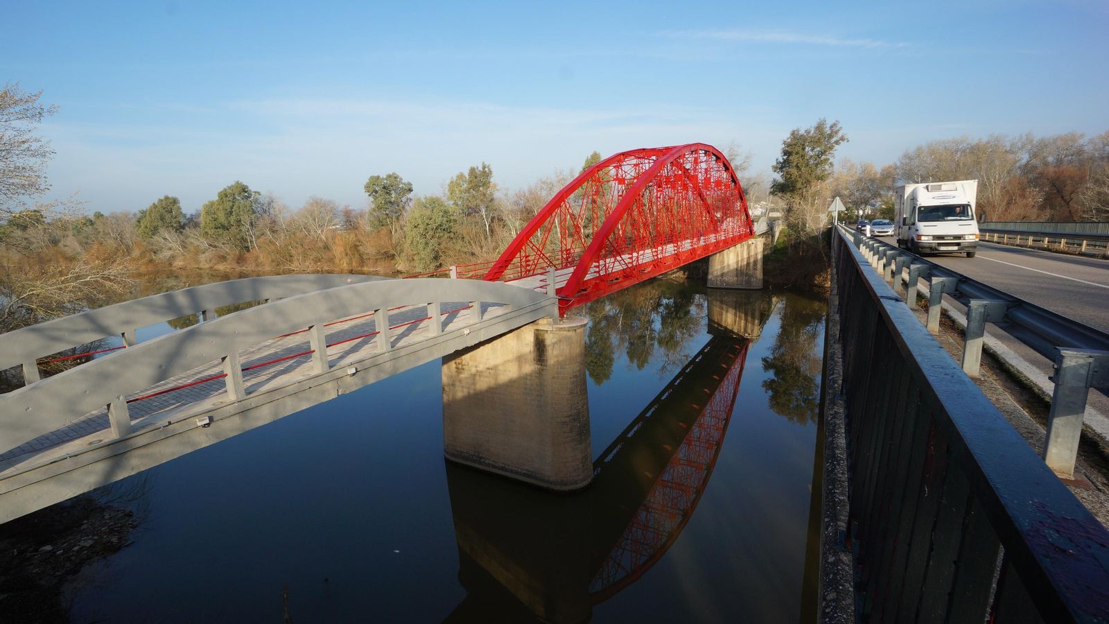 Puente de hierro de Villafranca de Córdoba. Puente de hierro de Villafranca de Córdoba.