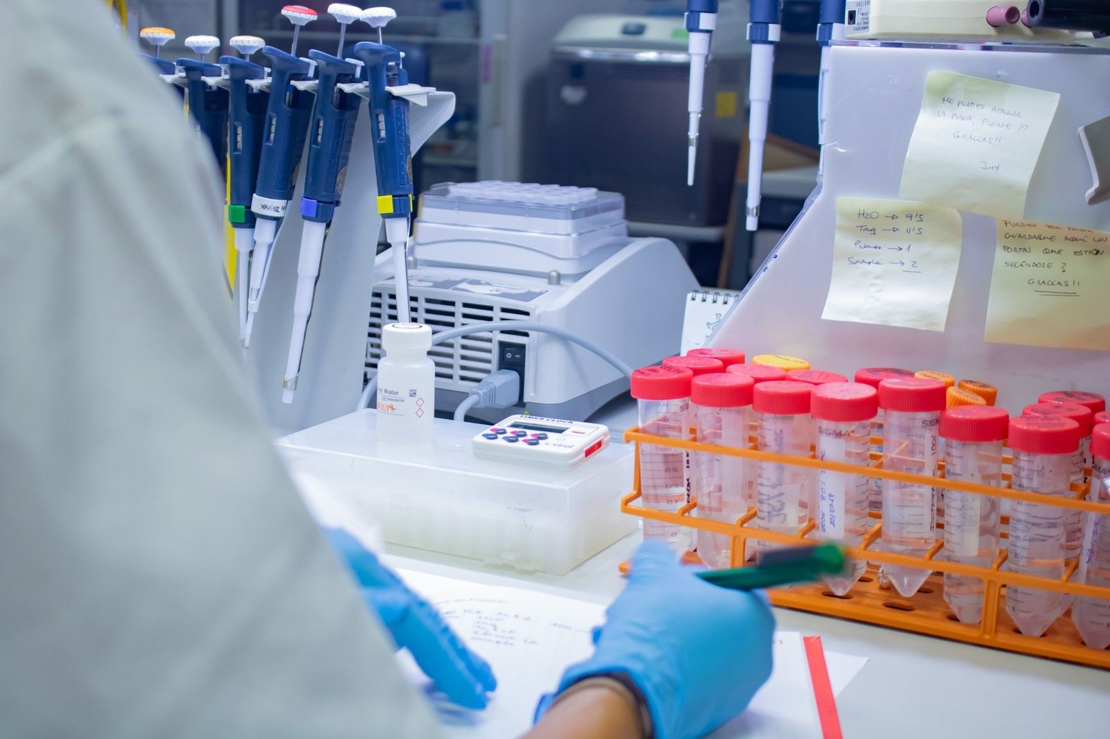 Un investigador/a | Imagen de archivo