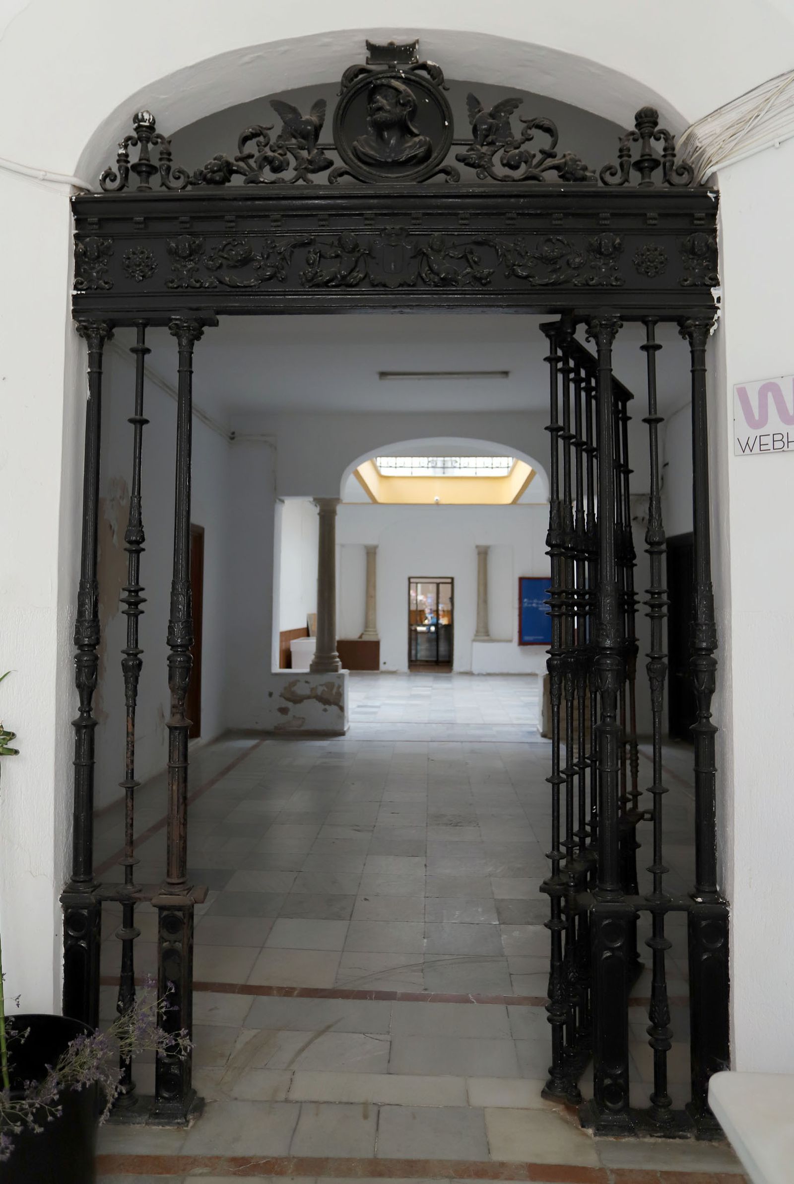 Imágenes del edificio de la calle Berdigón 3 en Huelva