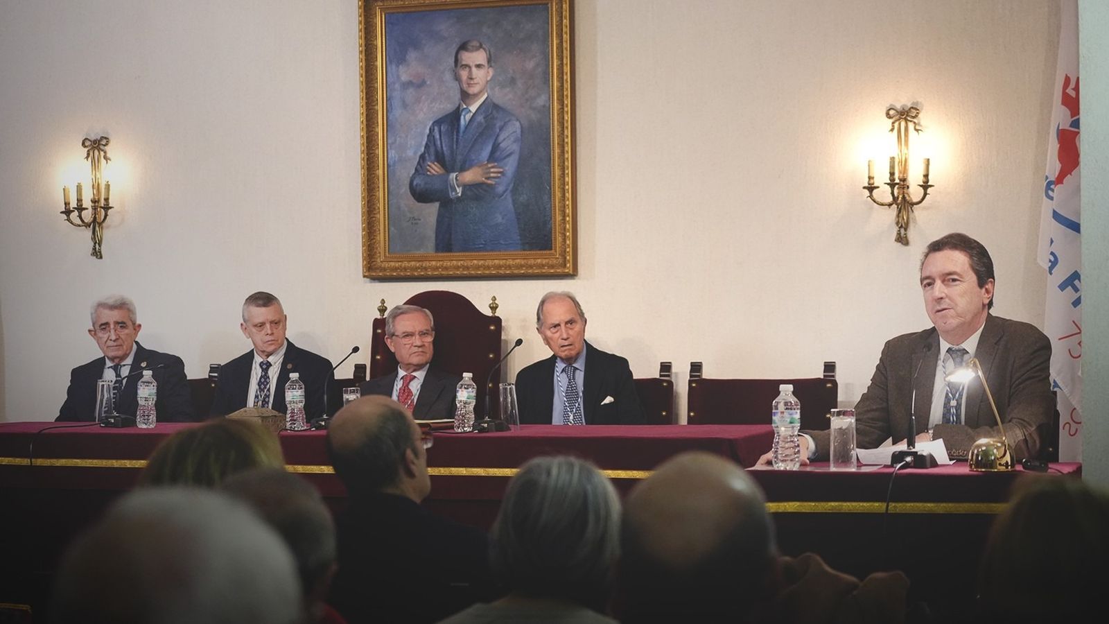 Juan Carlos Durán Alonso presentó al ponente Francisco Valenzuela