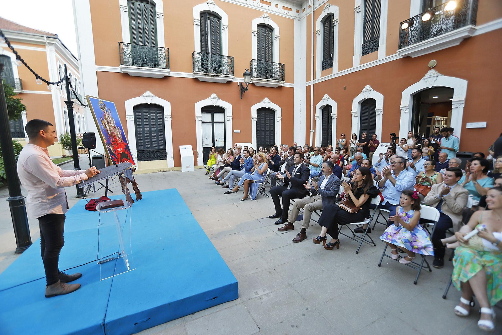 Imágenes de la presentación del cartel de la hermandad de la Virgen del Carmen de 2023