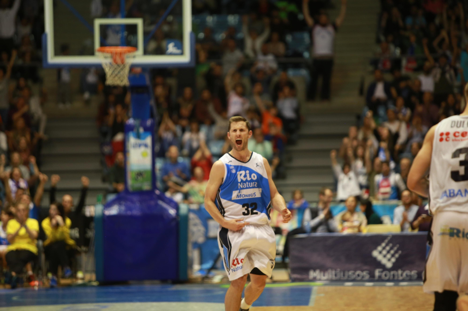 Las imágenes del Obradoiro-Betis E-Plus