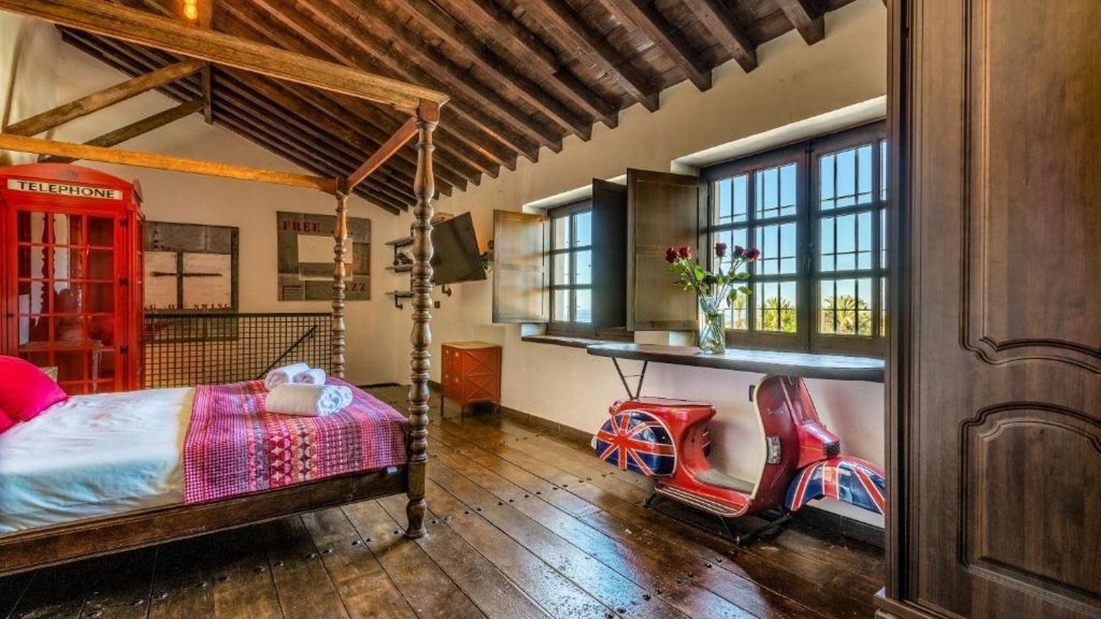 Otra de las habitaciones.