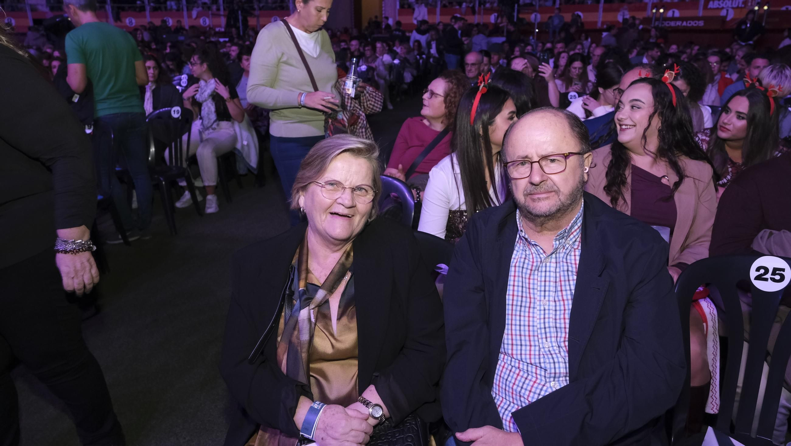 David Bisbal enamora a su Almería en el inicio de la gira 'Todo es Posible en Navidad', en fotografías