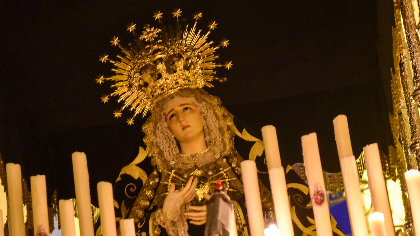 Fotos del Martes Santos en Tarifa: Santisimo Cristo de la Salud y Nuestra Señora de los Dolores