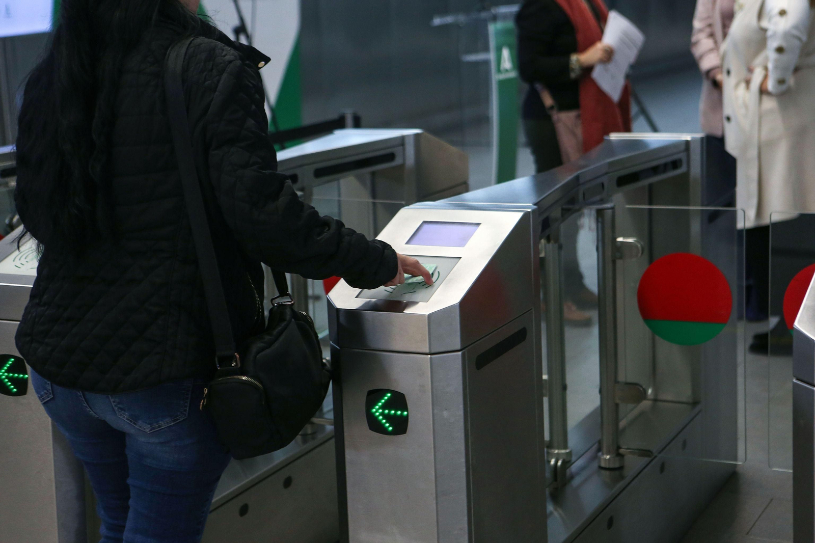 La Junta mantendrá el descuento del 60% en el transporte público en 2024.