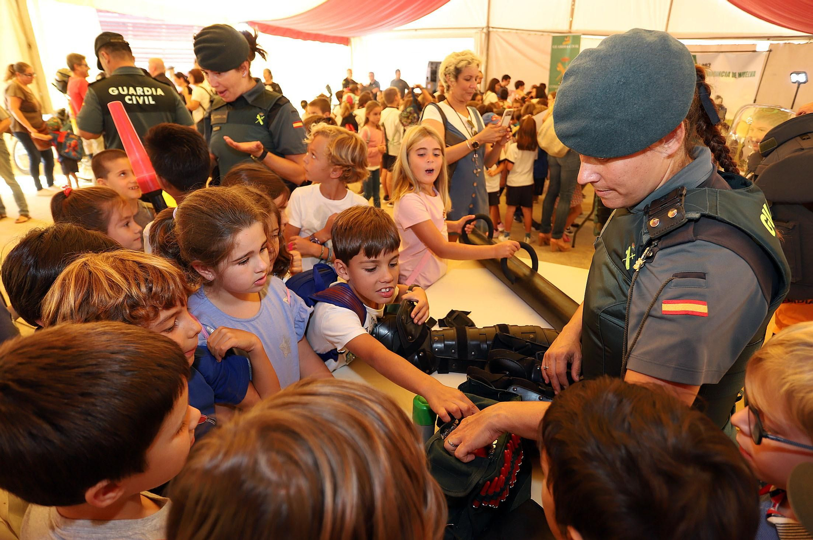 Imágenes de la jornada de puertas abiertas de la Guardia Civil