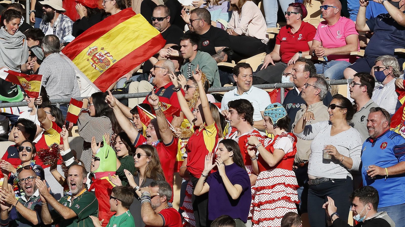 Una imagen de la animación en las gradas del Estadio de la Cartuja.