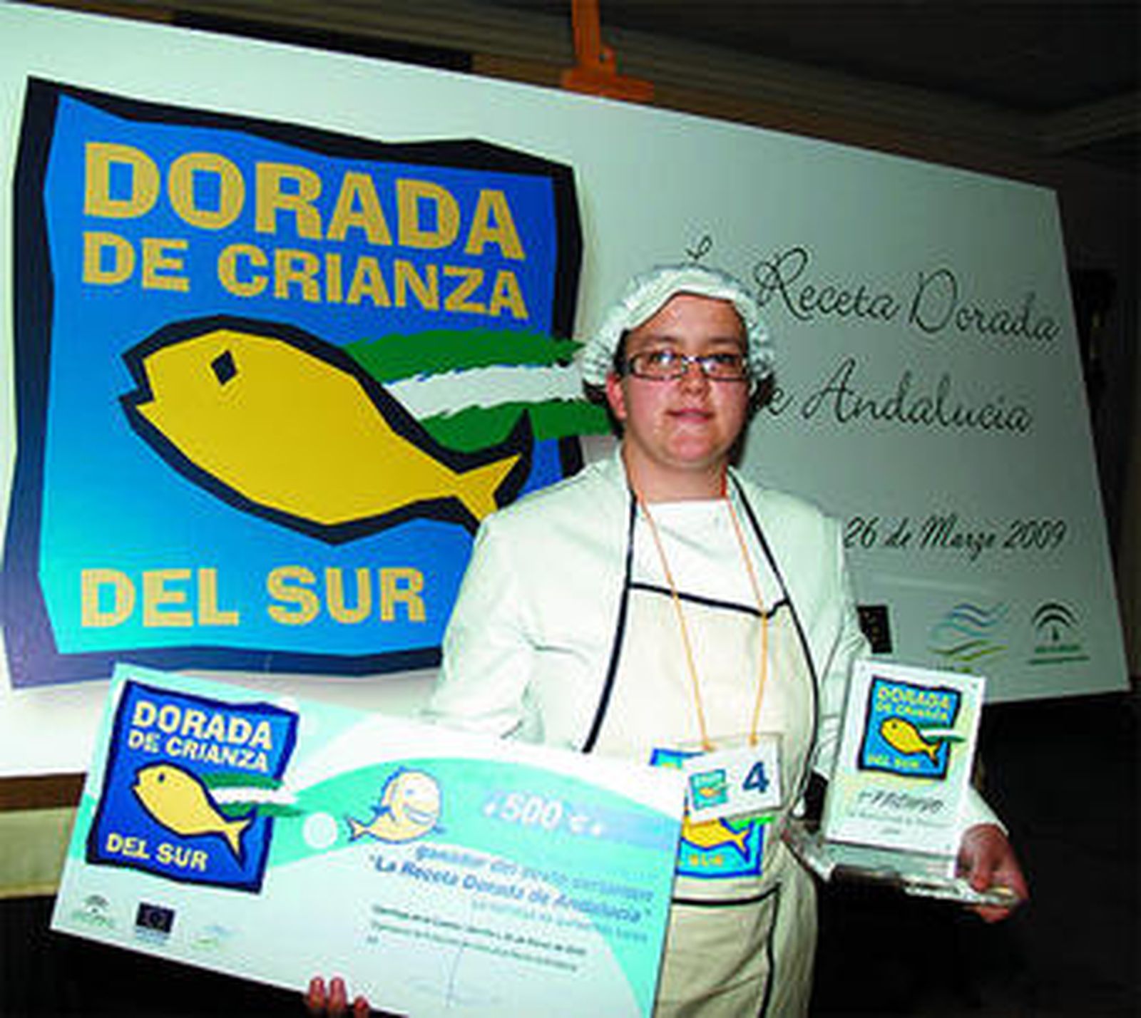 La joven roteña Nazaret Bazuelo posa con su premio.