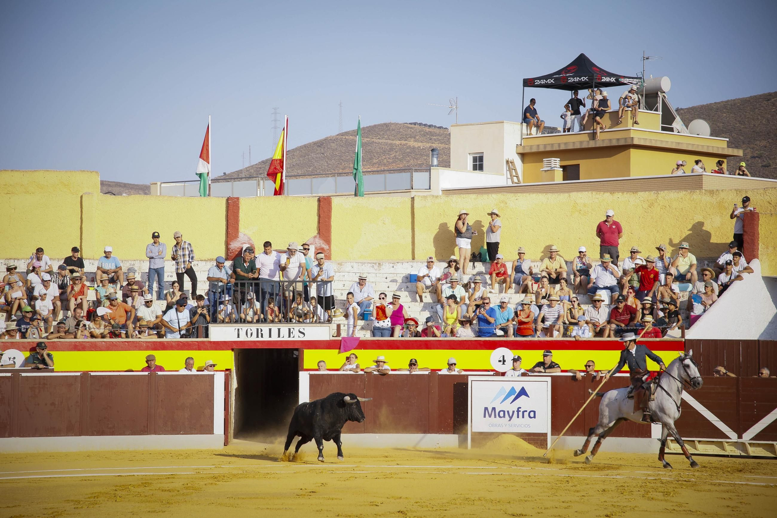 Corrida de toros Berja con un toro indultado, en imágenes