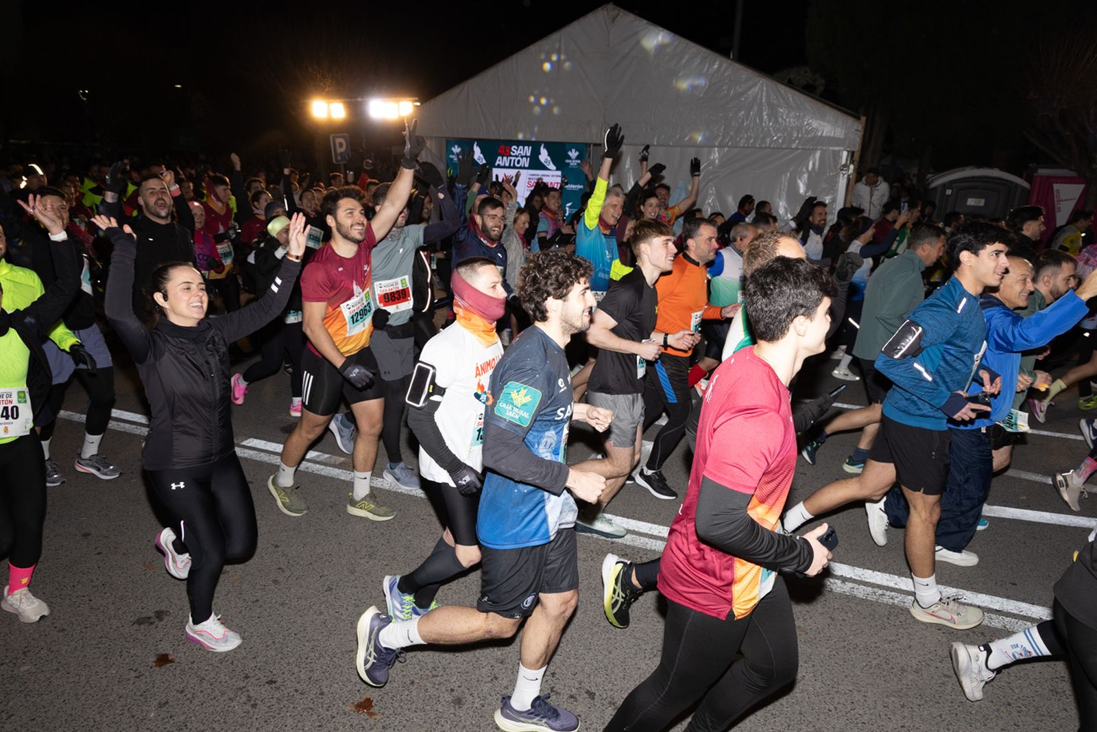 Encuéntrate en la salida de la Carrera de San Antón 2026, en imágenes (3)