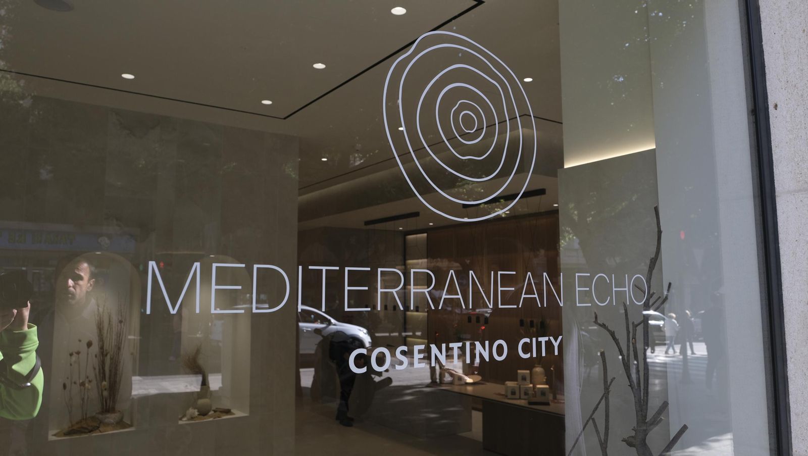 Cosentino City llega al Paseo de Almería , en imágenes