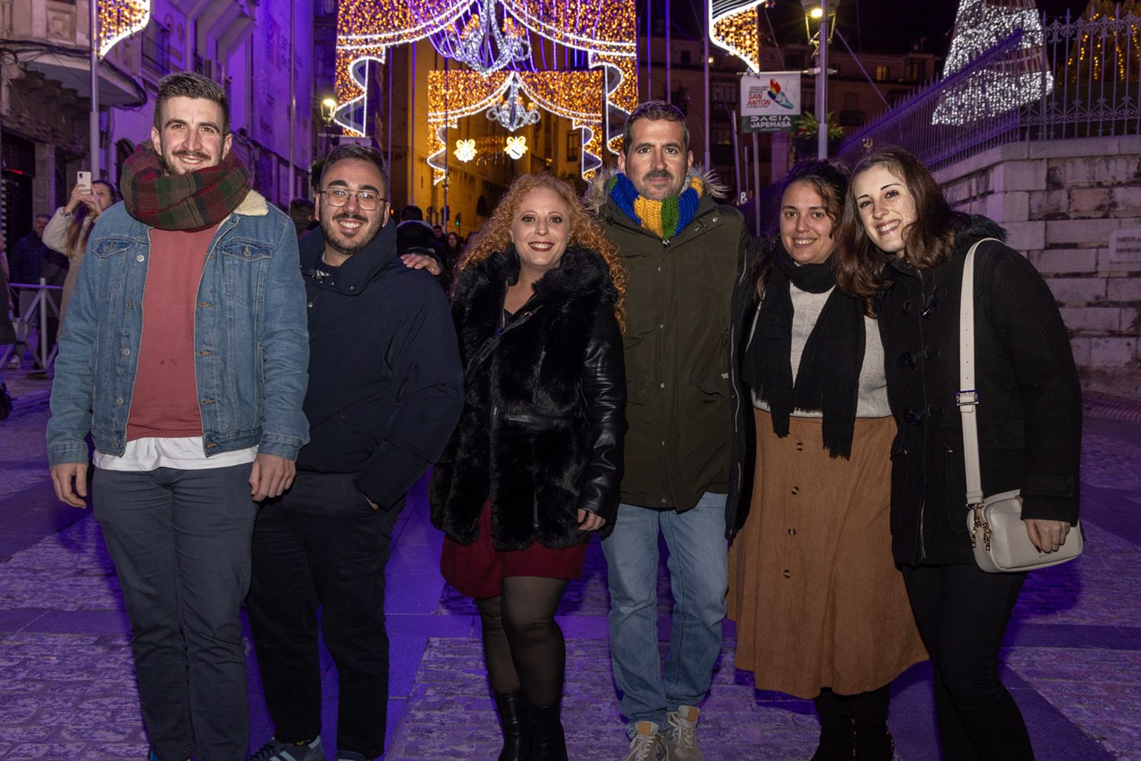 Así disfruta Jaén del concierto extraordinario a pie de calle: "Son de Vida"