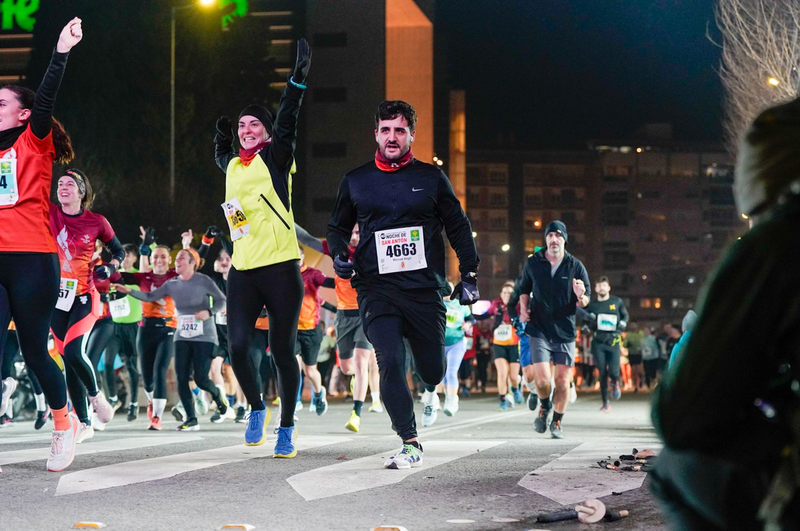 En imágenes: búscate en tu llegada a meta de la Carrera de San Antón 2026 (16)