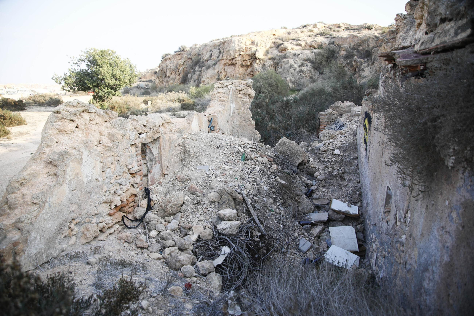 Imágenes de los refugios de la guerra civil descubierto en el barrio de Las Trincheras