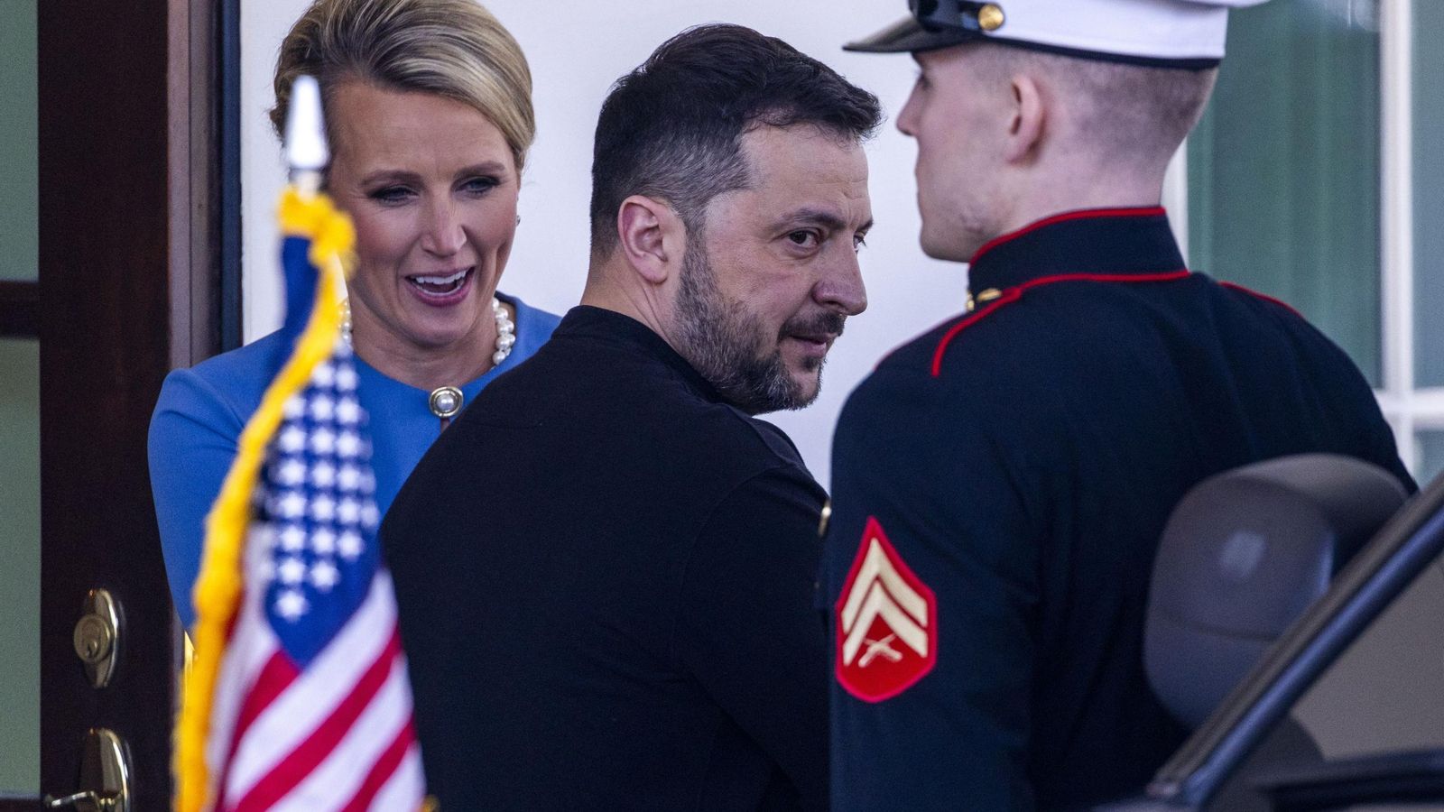 Volodímir Zelenski abandona la Casa Blanca tras su tenso encuentro con Donald Trump