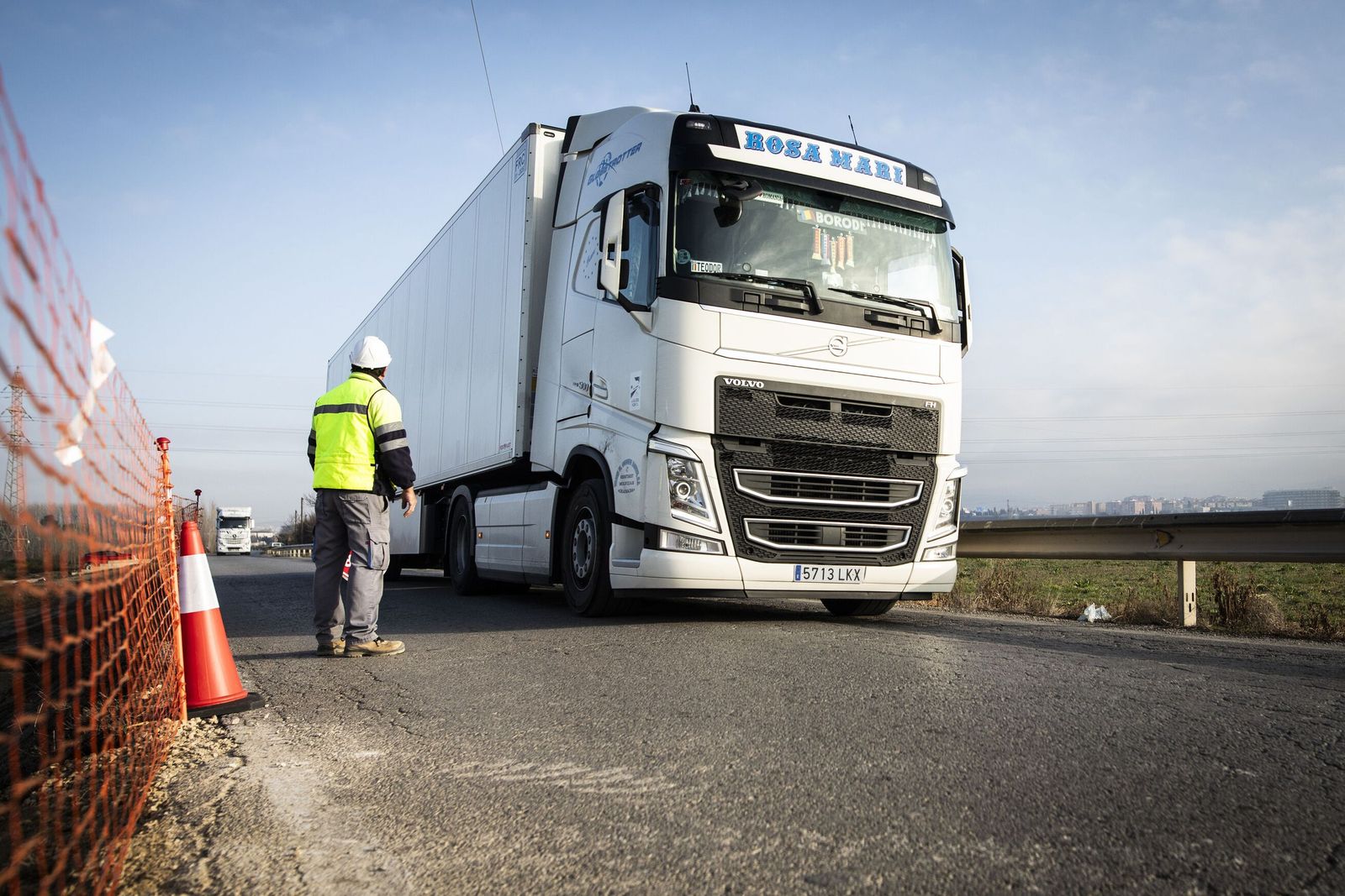 Imagen de archivo de una obra de ensanche en una carretera provincial de Granada