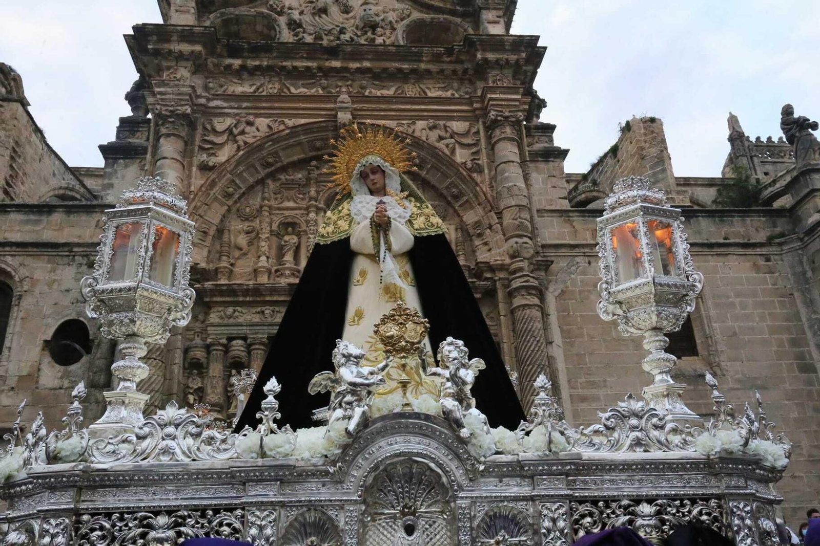 Martes Santo en El Puerto: Las imágenes del Cautivo y Dolor y Sacrificio