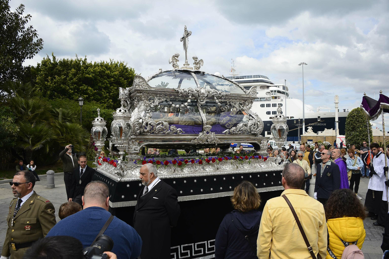 Imágenes de la procesión del Santo Entierro