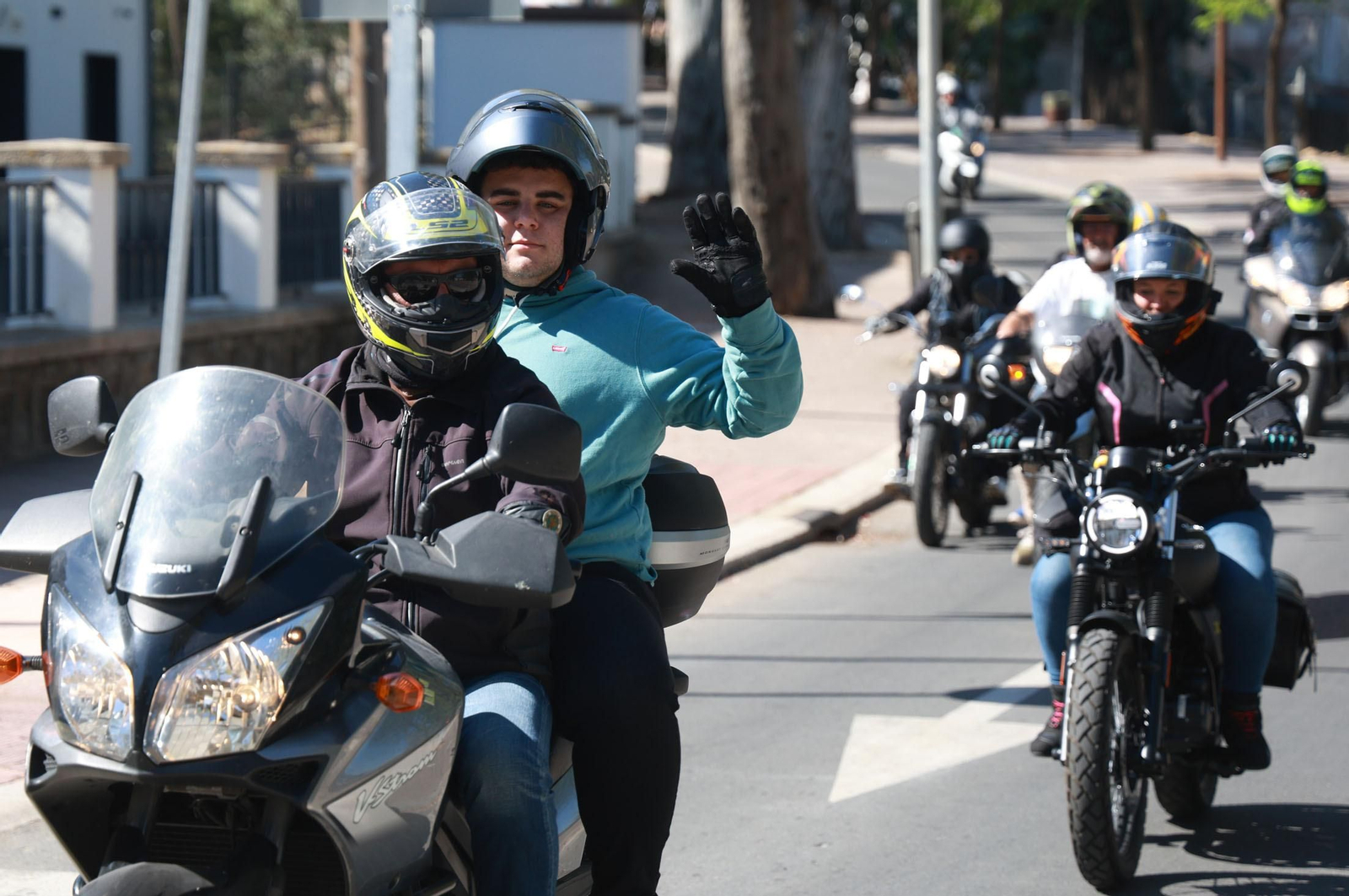Imágenes de la VI Ruta Solidaria en moto a favor de Cruz Roja