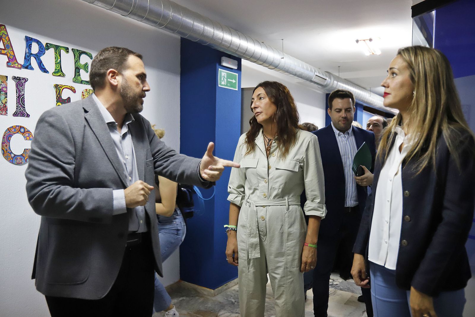 Visita de la consejera a un centro onubense.