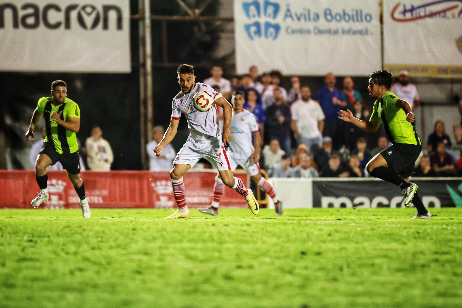 Las imágenes del partido entre el Chiclana CF y el Melilla CD