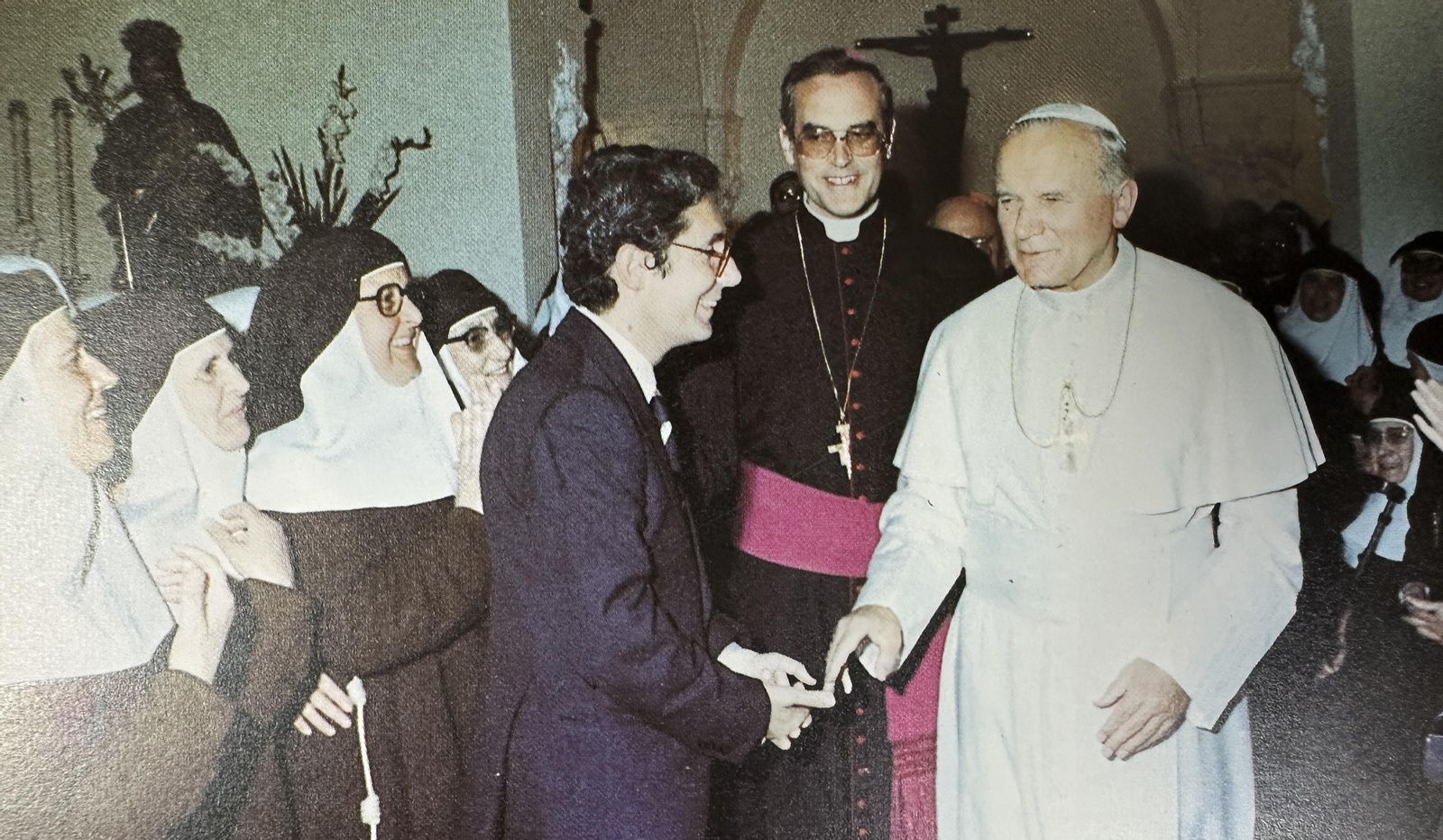 Las imágenes de la primera visita del Papa a Sevilla