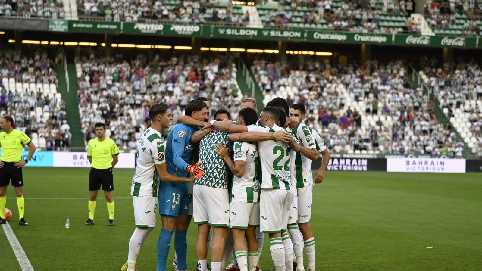Las mejores fotos del ambiente en El Arcángel para el Córdoba CF - Albacete