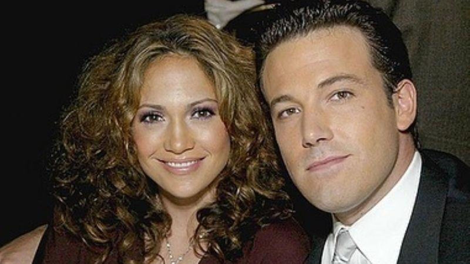 JLo y Affleck, cuando eran pareja hace 20 años.