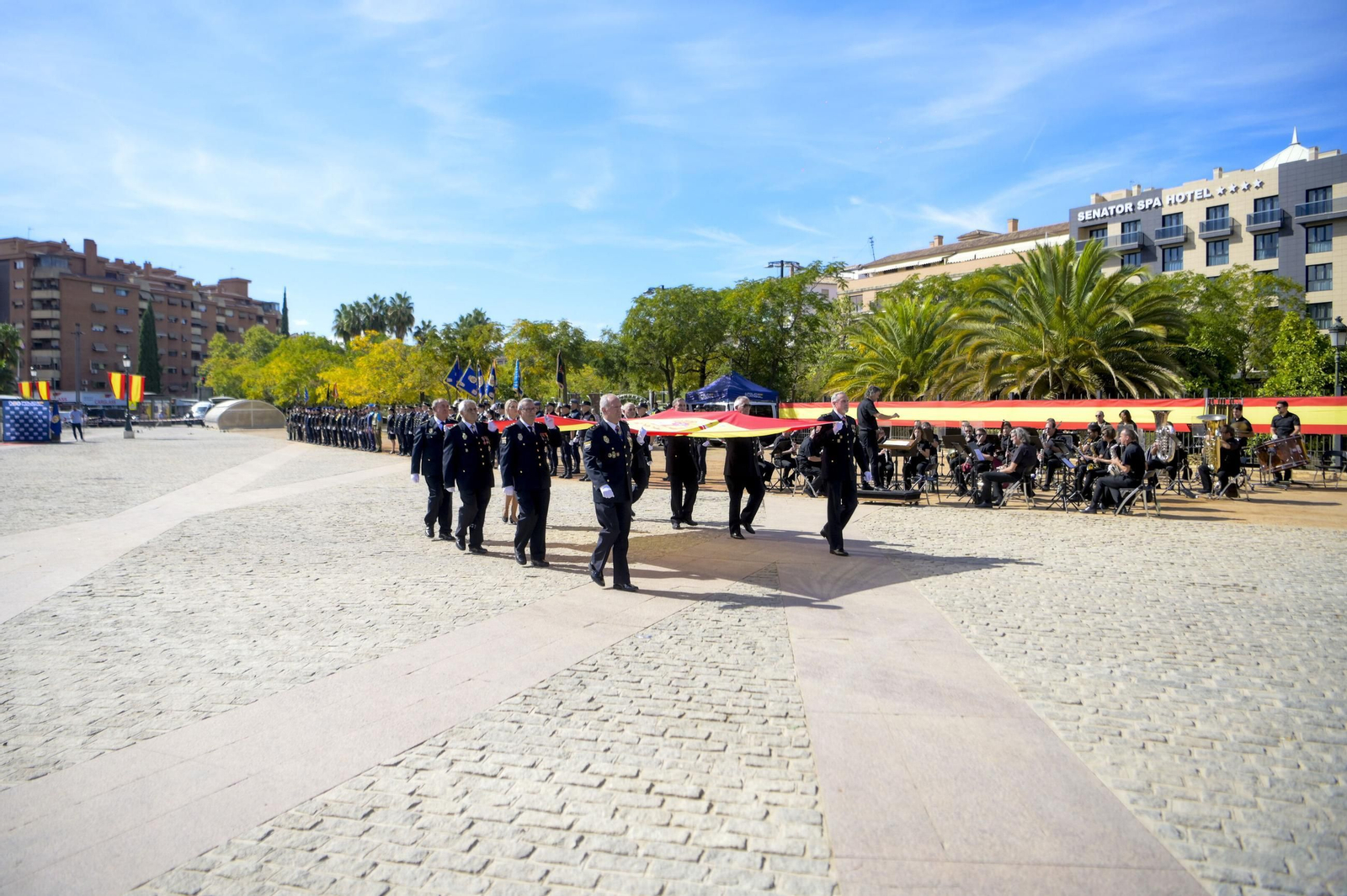 Todas las imágenes de la celebración del Patrón de la Policía Nacional en Granada