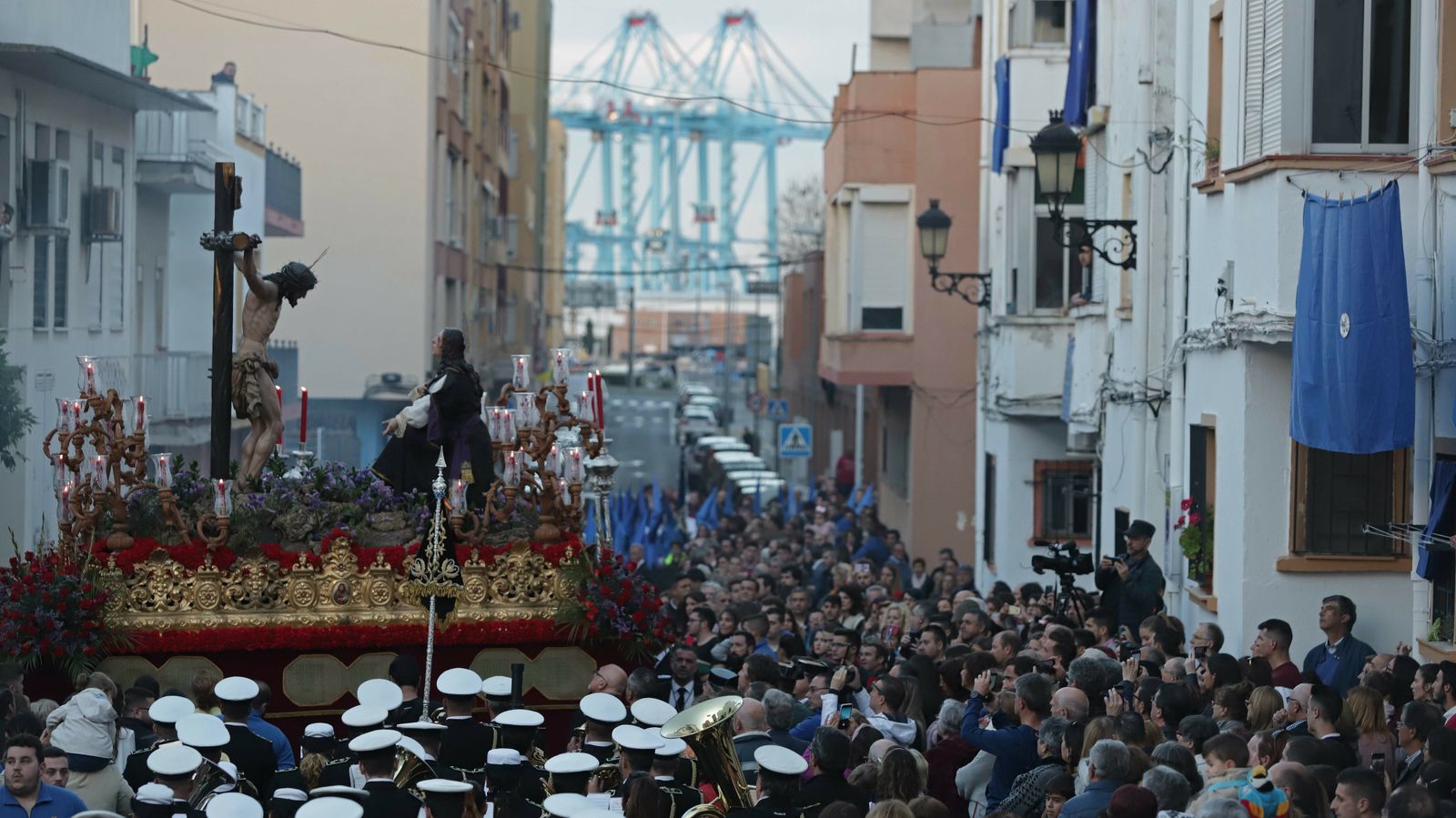 Imágenes del Viernes Santo en Algeciras