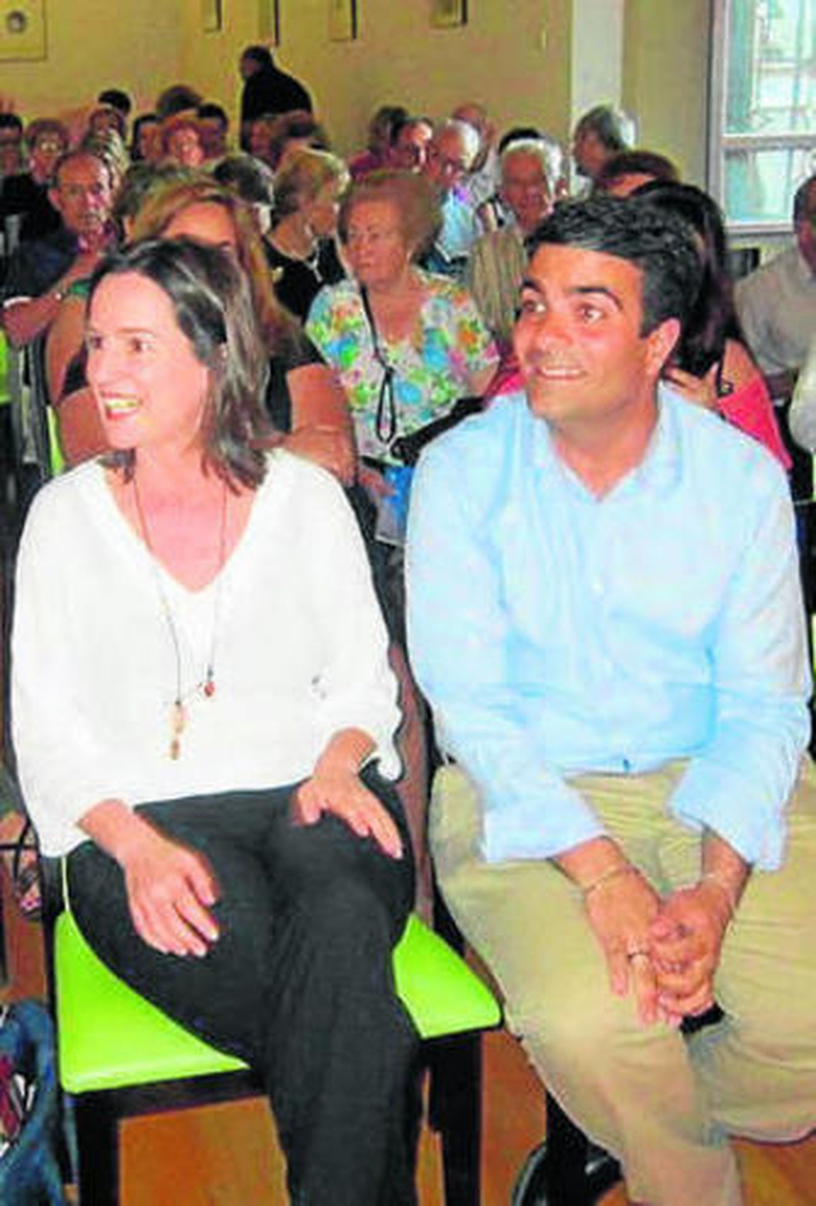 De Santa Ana apoyó a Camacho.