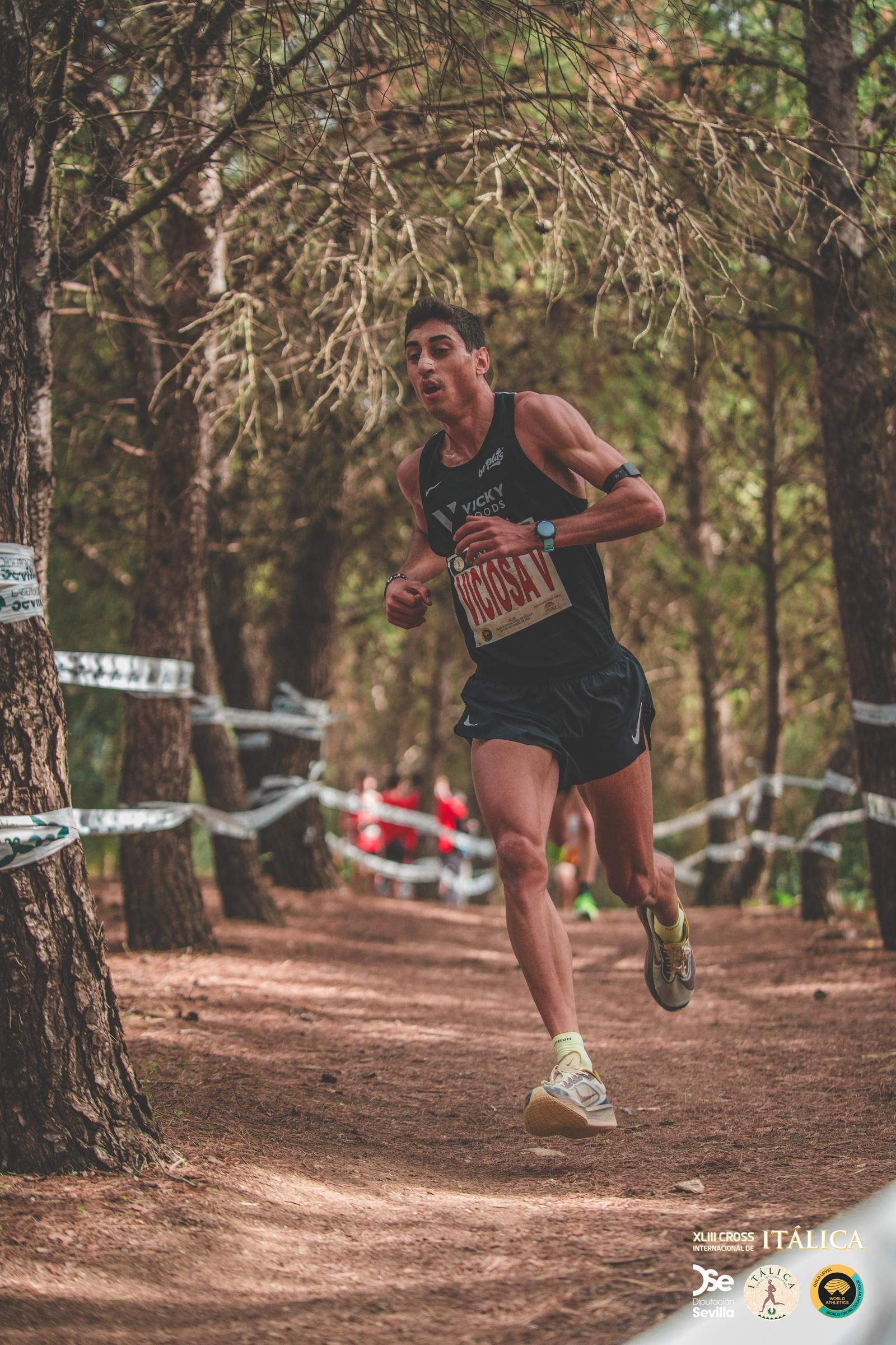 Búscate en las fotos del Cross de Itálica 2025 | 12