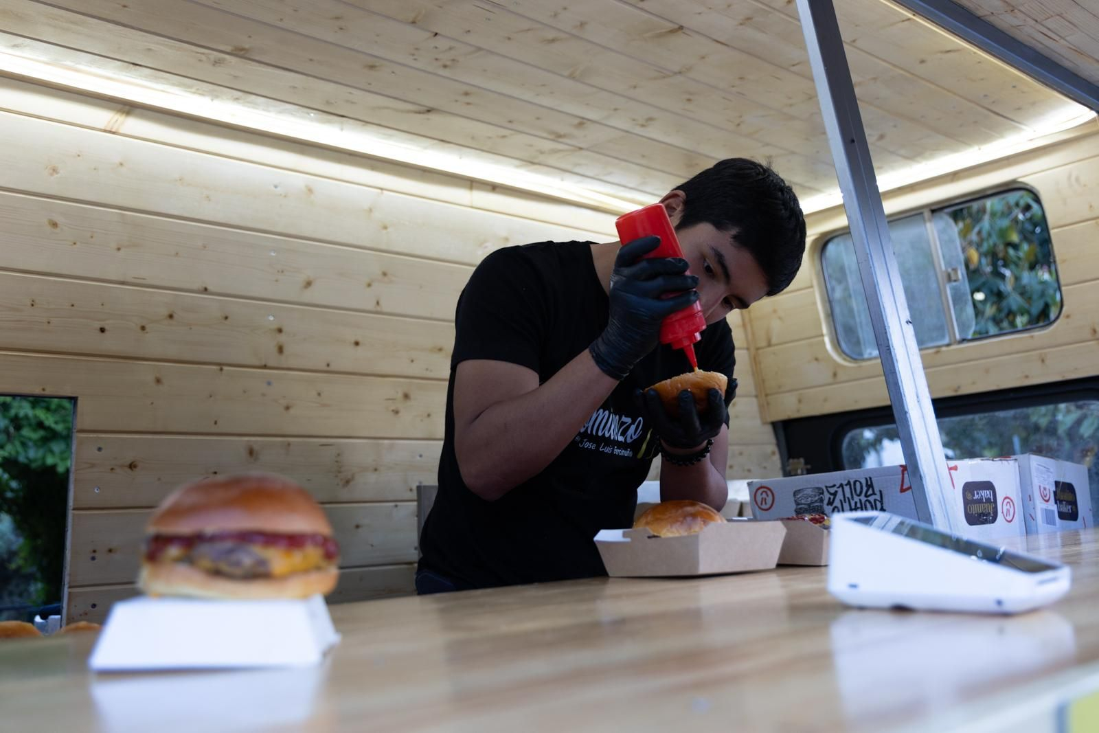 Descubre sabores originales en las burgers a concurso hasta este domingo en el Parque de la Concordia.