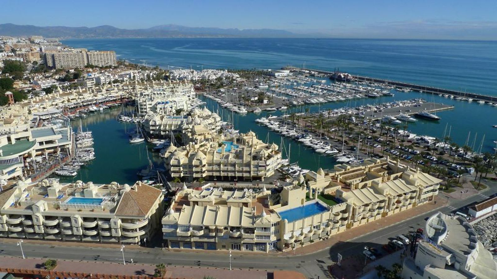 Vista aérea de Puerto Marina. Vista aérea de Puerto Marina.